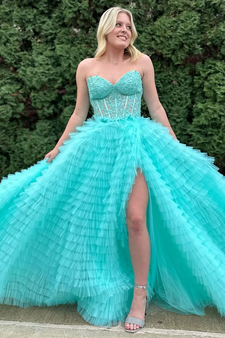 Addilyn |A-line Strapless Multi-Layers Tulle Prom Dress with Slit