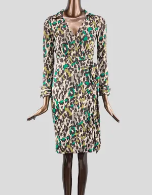 Diane von Furstenberg Vintage Wrap Dress Knee-Length - 2 US