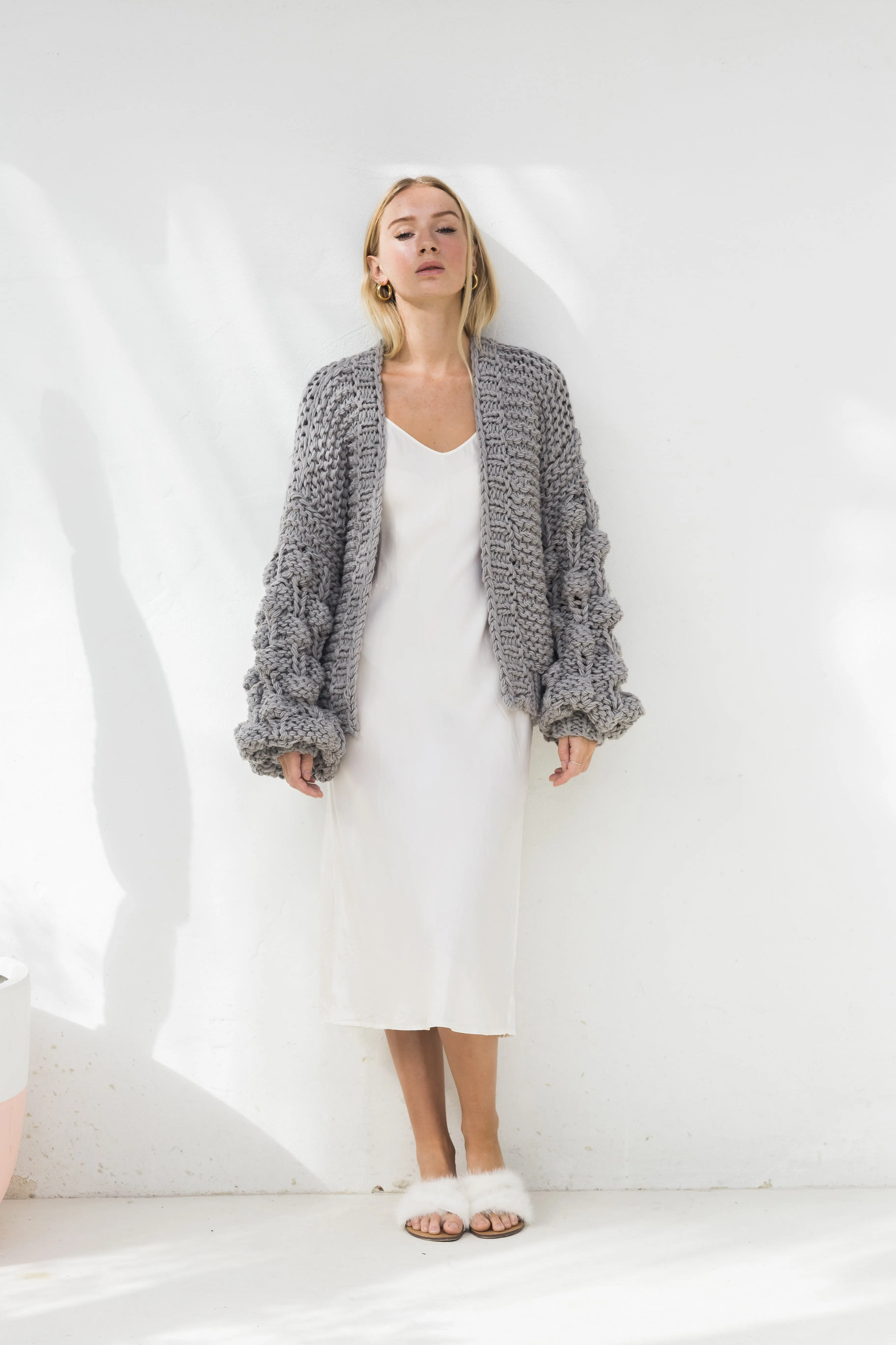 ELEANOR BUBBLE KNIT CARDIGAN -GREY