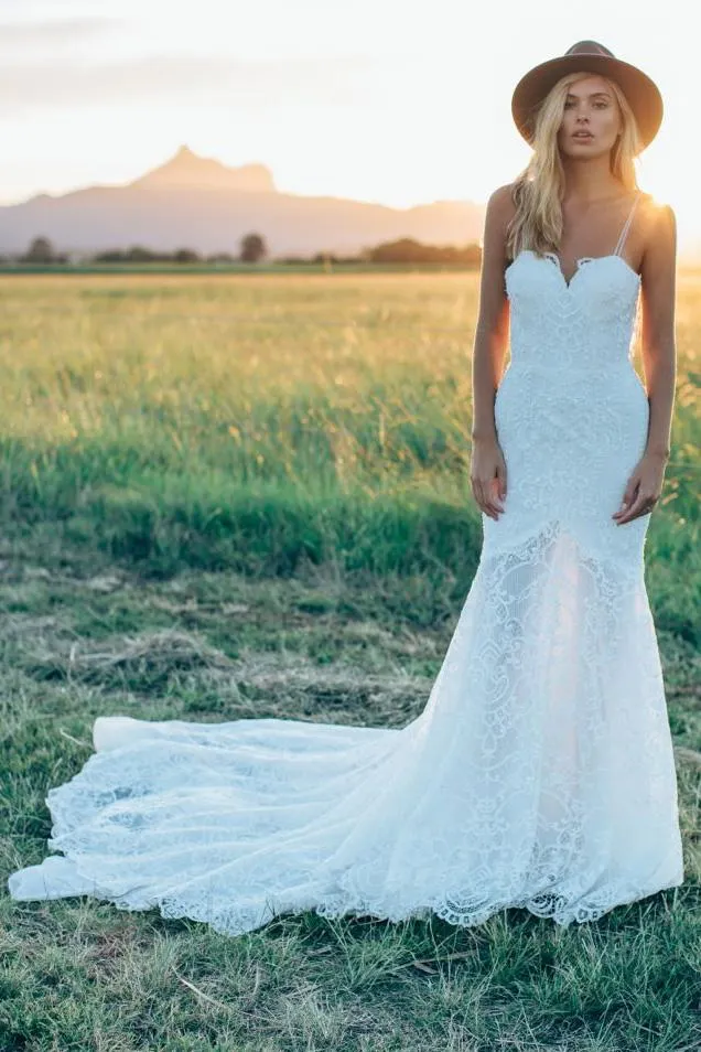 Gorgeous Lace Ivory Mermaid Sweetheart Wedding Dresses with Sweep Train, SW319