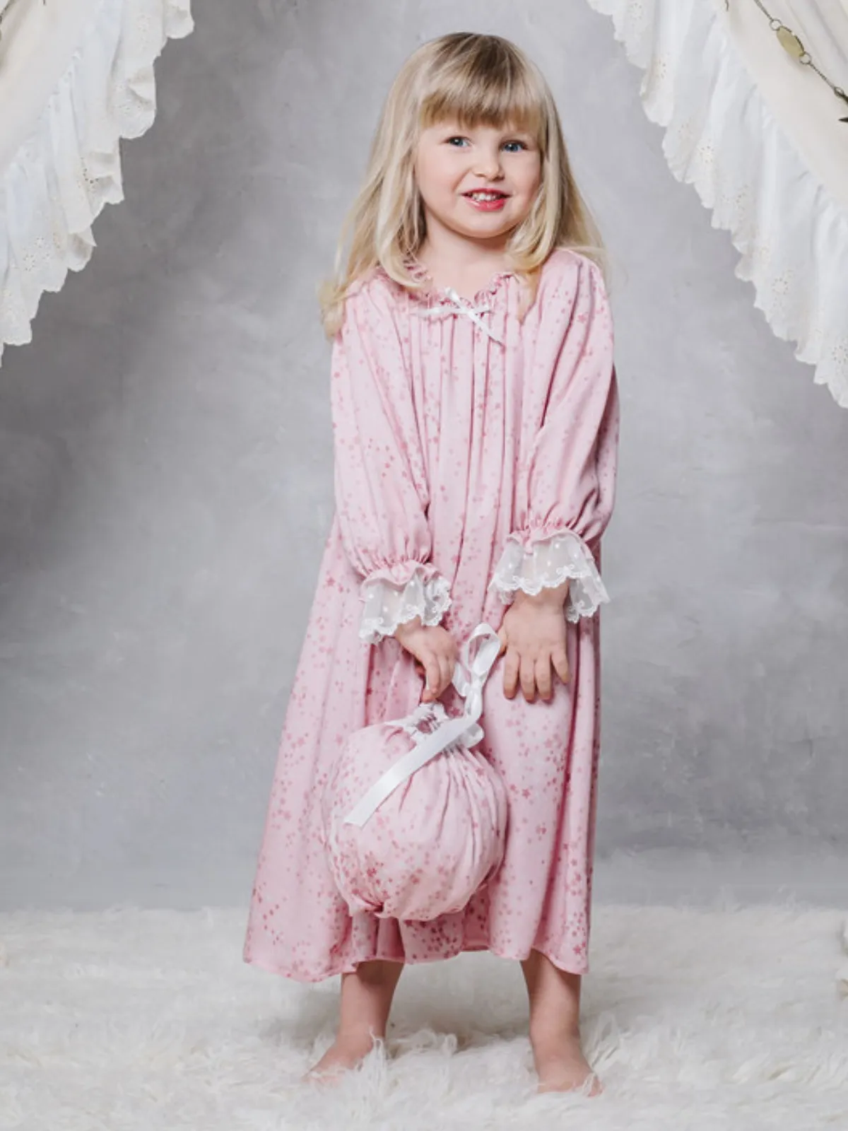 Twinkling Sky Star Print Nightgown